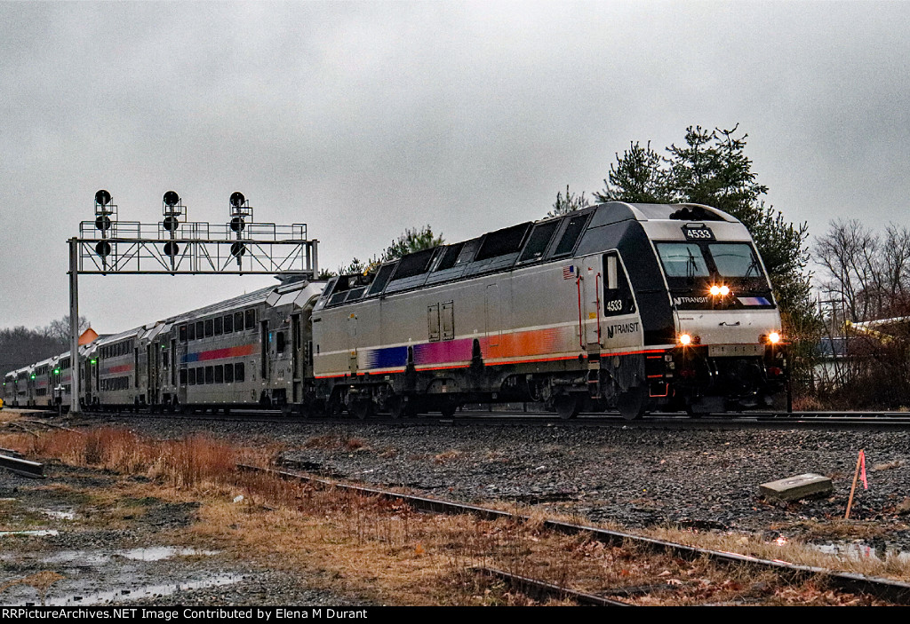 NJT 4533 on 1115